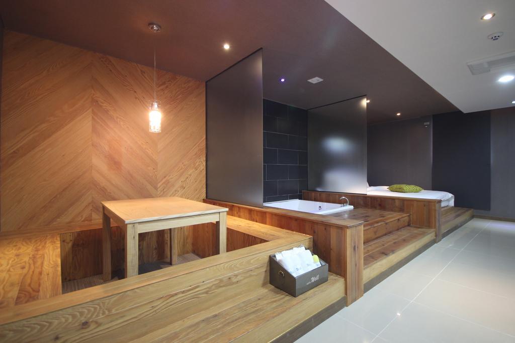 Hotel Well Busan Esterno foto