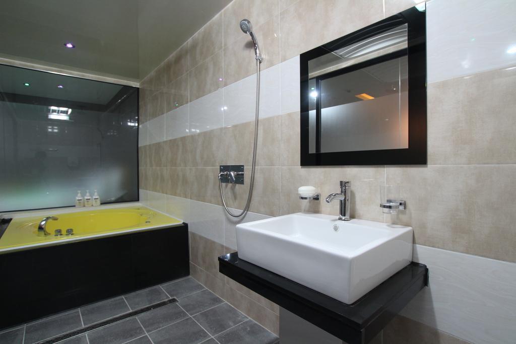 Hotel Well Busan Esterno foto