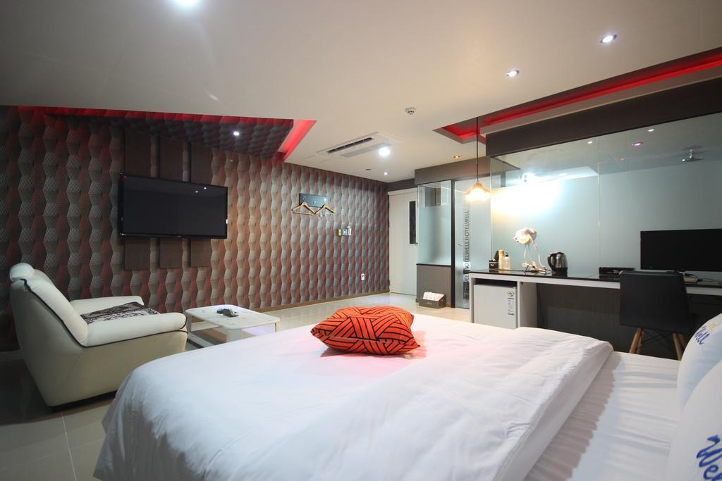 Hotel Well Busan Esterno foto